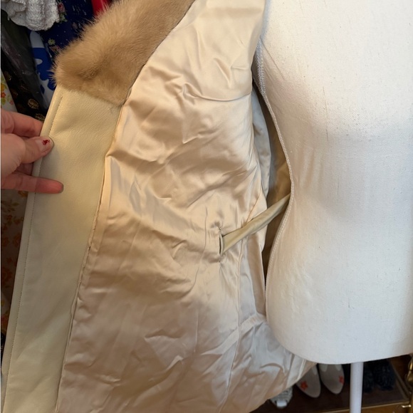 Vintage Leather/Fur Coat - Size Small - Picture 9 of 10